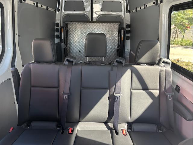 Photo of 2020 White Mercedes-Benz Sprinter 2500