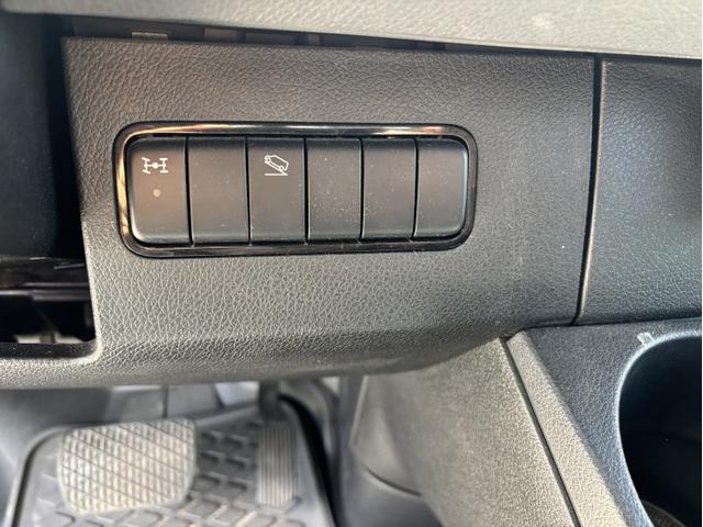 Photo of 2020 White Mercedes-Benz Sprinter 2500
