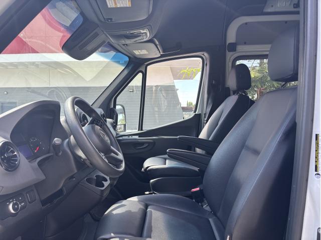 Photo of 2020 White Mercedes-Benz Sprinter 2500