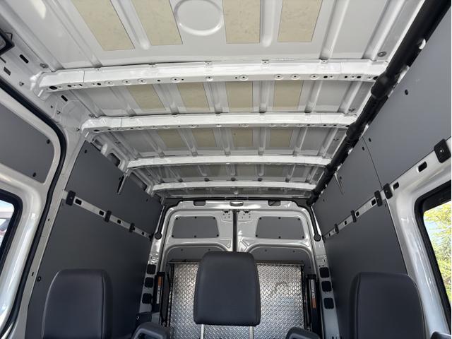 Photo of 2020 White Mercedes-Benz Sprinter 2500