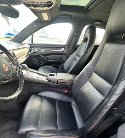 Photo of 2015 Silver Porsche Panamera