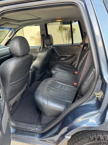 Photo of 2003 Blue Jeep Grand Cherokee
