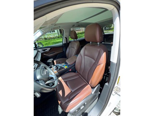 Photo of 2019 White Audi Q7