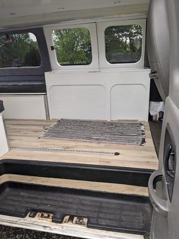 Photo of 2011 White GMC Savana 3500