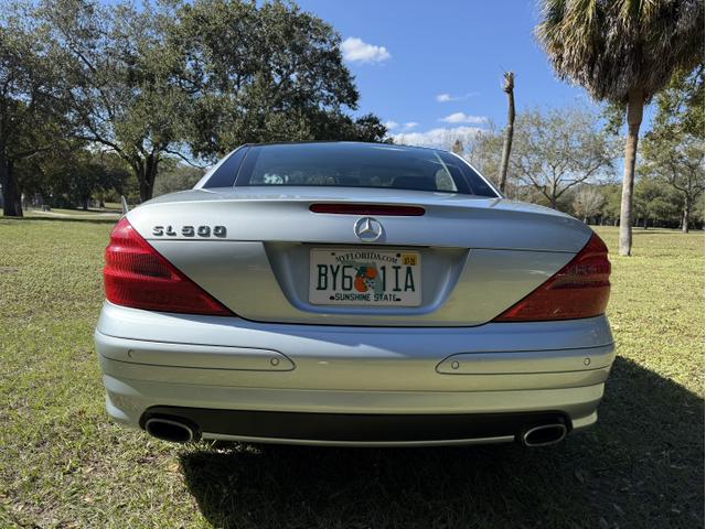 Photo of 2003 Silver Mercedes-Benz SL-Class