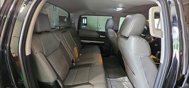 Photo of 2018 Black Toyota Tundra