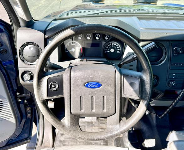 Photo of 2014 Blue Ford F-250