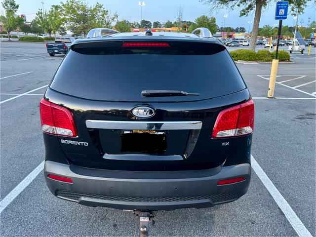Photo of 2012 Black Kia Sorento