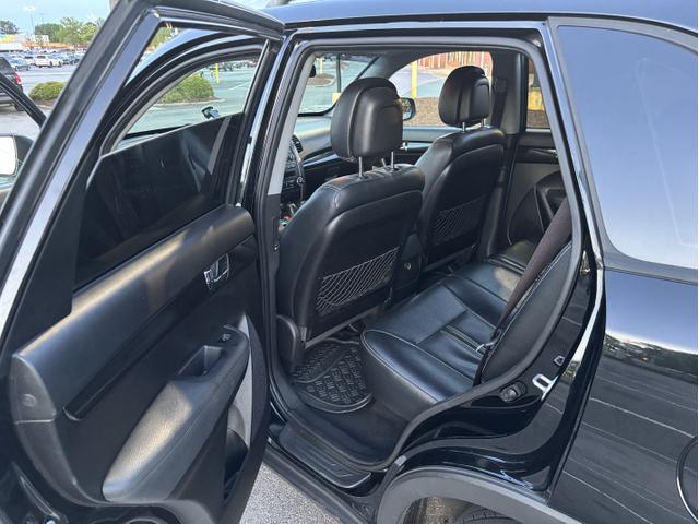 Photo of 2012 Black Kia Sorento