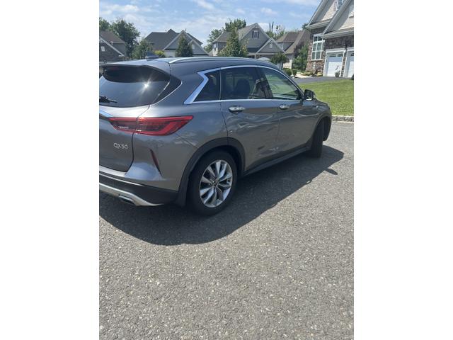 Photo of 2020 Gray INFINITI QX50