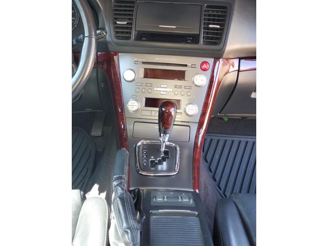 Photo of 2009 Gray Subaru Outback