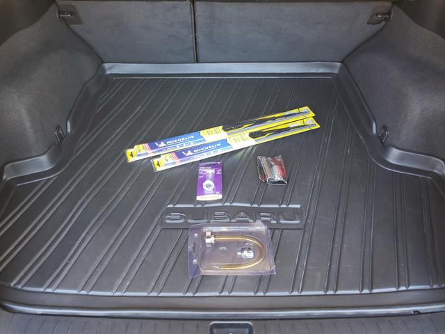 Photo of 2009 Gray Subaru Outback