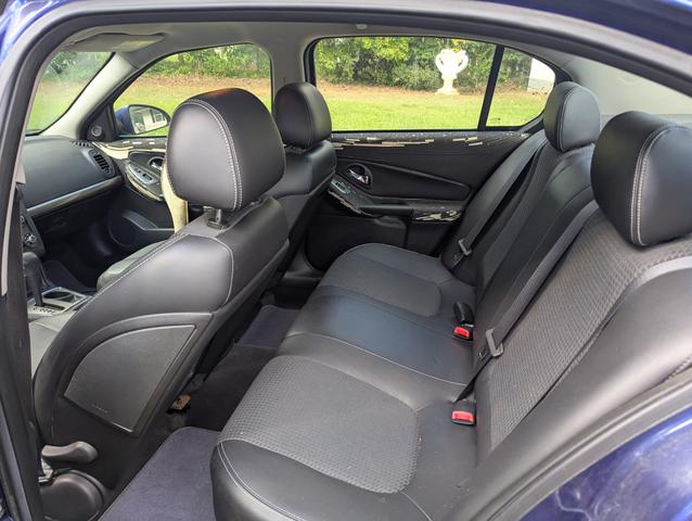 Photo of 2006 Blue Chevrolet Malibu