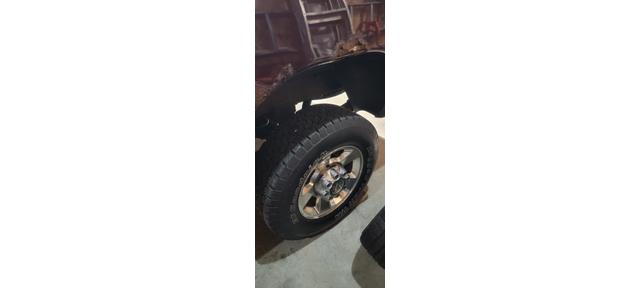 Photo of 2005 Red Dodge Ram 2500