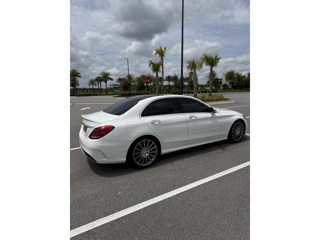 Photo of 2016 White Mercedes-Benz C-Class