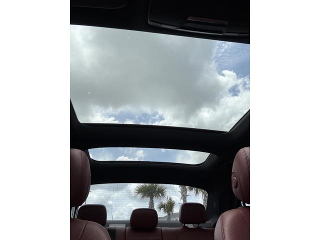Photo of 2016 White Mercedes-Benz C-Class