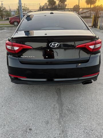 Photo of 2015 Black Hyundai SONATA