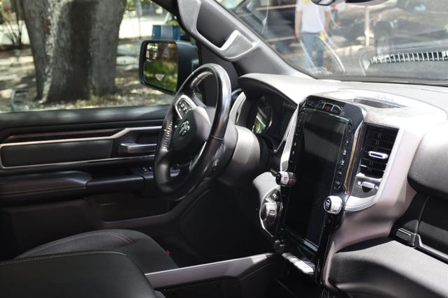 Photo of 2021 Black RAM 1500