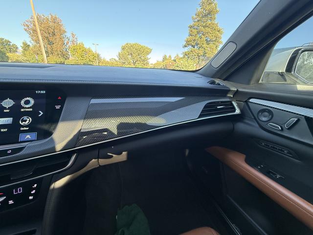 Photo of 2016 White Cadillac CT6