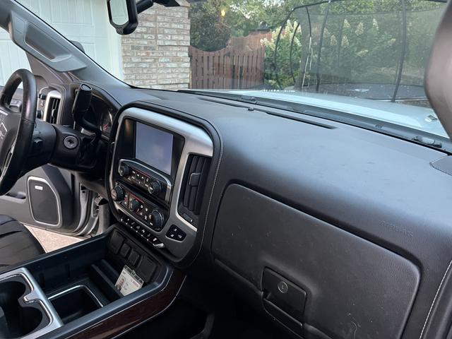 Photo of 2015 Silver GMC Sierra 2500
