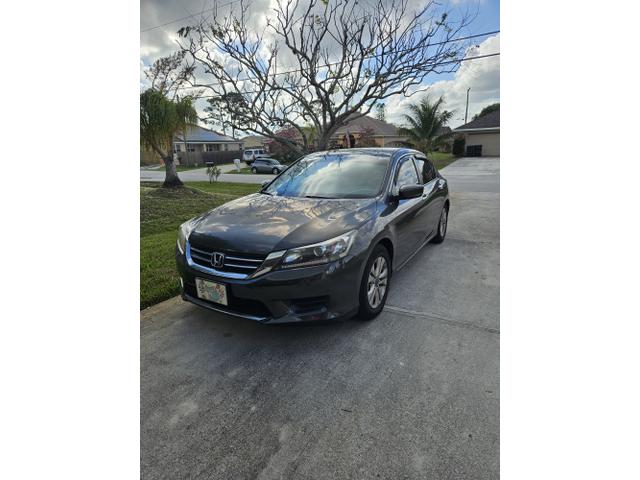 Photo of 2013 Gray Honda Accord