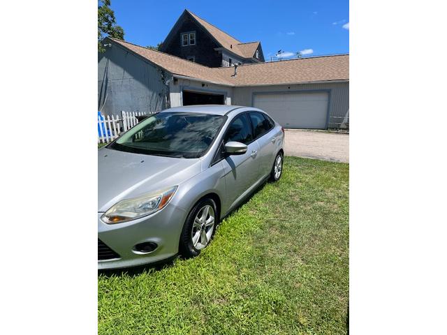 Photo of 2014 Silver Ford Focus