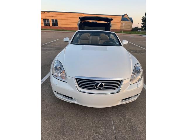 Photo of 2007 White Lexus SC 430