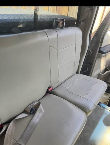 Photo of 2005 Beige Ford F-350