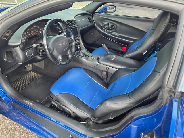 Photo of 2002 Blue Chevrolet Corvette