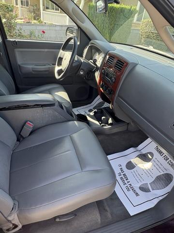 Photo of 2005 Red Dodge Dakota