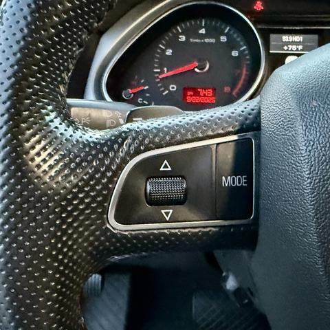 Photo of 2011 White Audi Q7