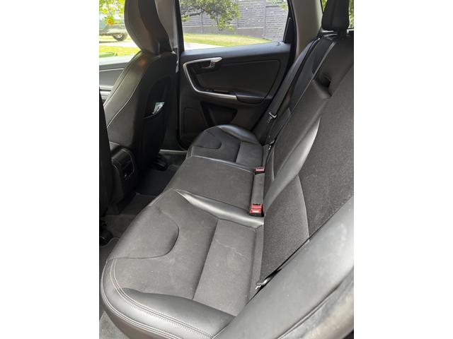 Photo of 2016 Black Volvo XC60