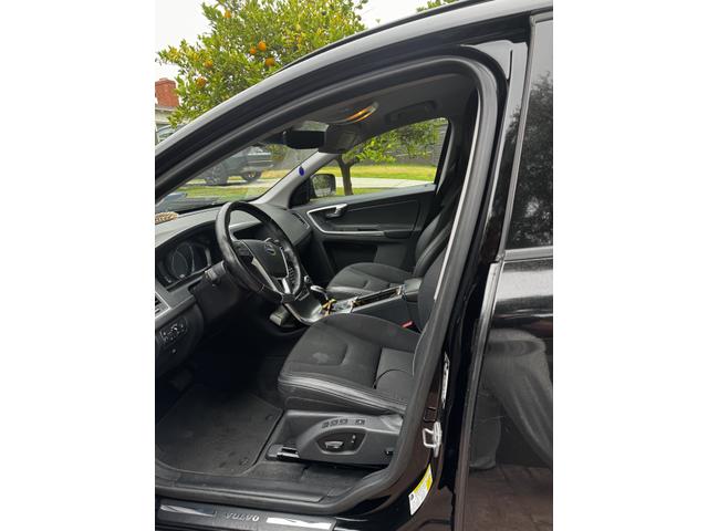 Photo of 2016 Black Volvo XC60