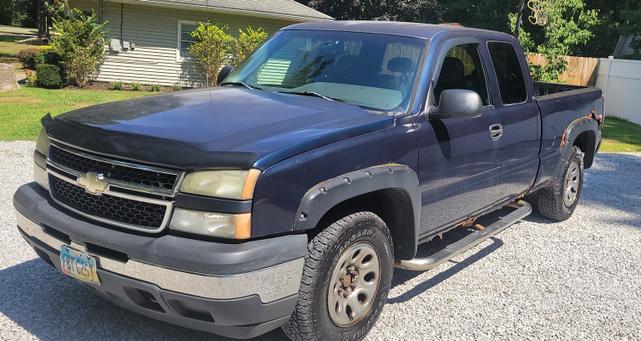 Photo of 2006 Blue Chevrolet Silverado 1500