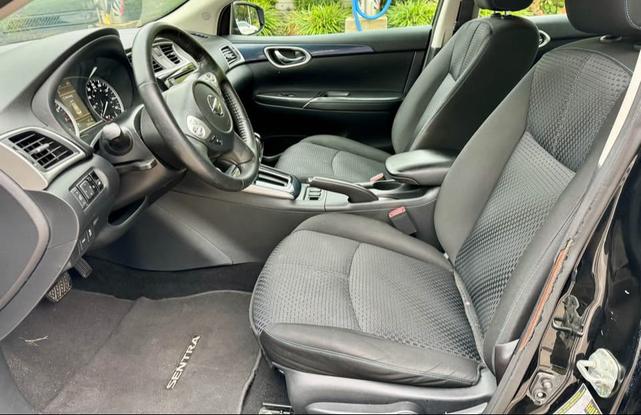 Photo of 2019 Silver Nissan Sentra