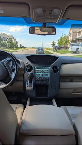 Photo of 2011 Red Honda Pilot