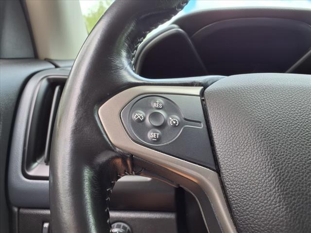 Photo of 2015 White Chevrolet Colorado