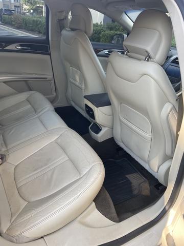 Photo of 2014 Beige Lincoln MKZ