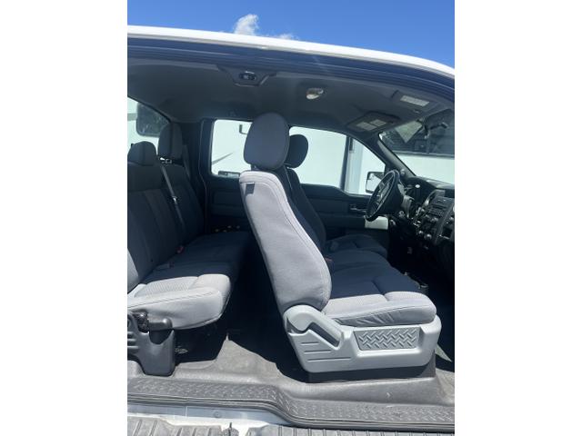 Photo of 2014 White Ford F-150