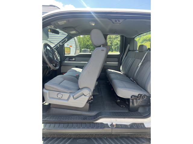 Photo of 2014 White Ford F-150