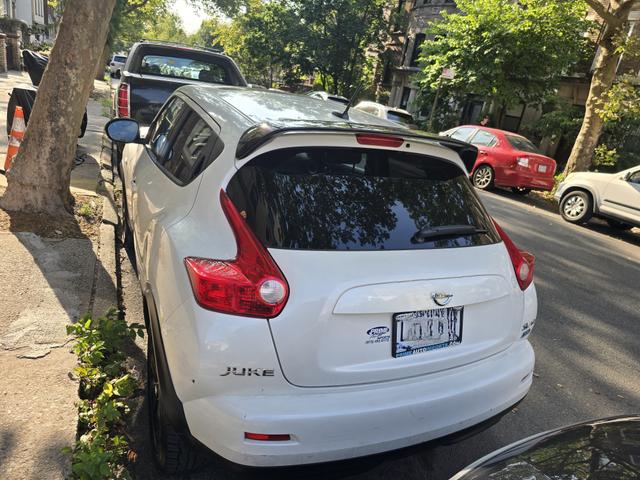Photo of 2013 White Nissan Juke