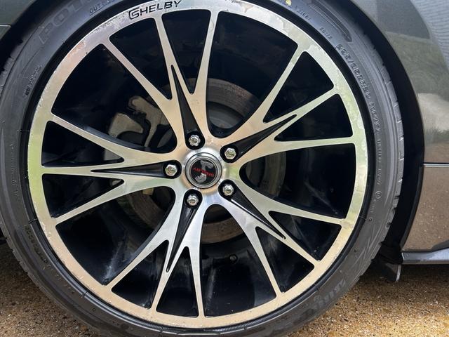 Photo of 2017 Gray Ford Mustang