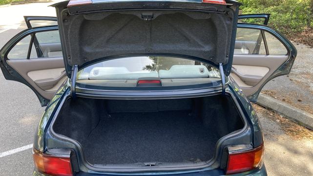 Photo of 1996 Green Toyota Camry
