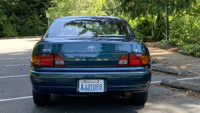 Photo of 1996 Green Toyota Camry