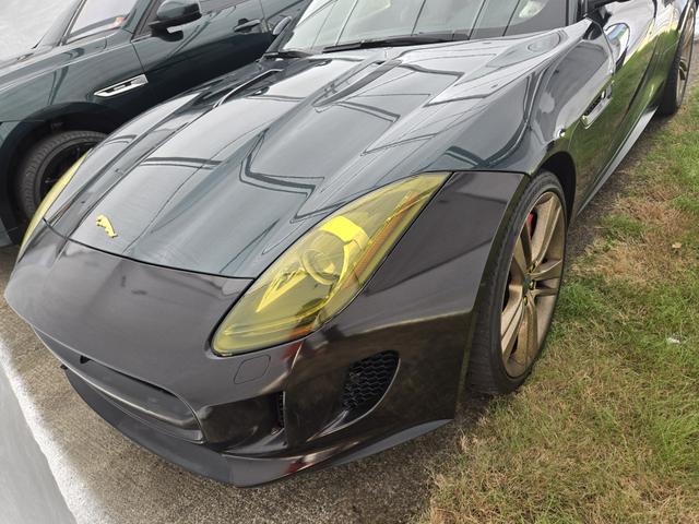 Photo of 2015 Green Jaguar F-TYPE