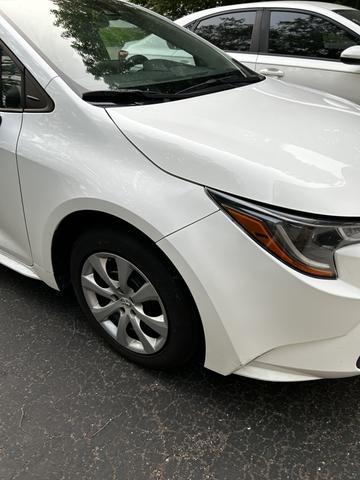 Photo of 2022 White Toyota Corolla