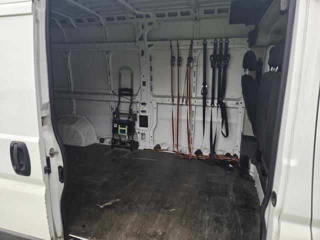 Photo of 2018 White RAM ProMaster 2500