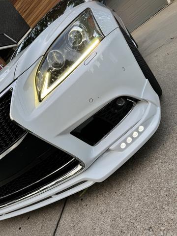Photo of 2015 White Lexus LS 460