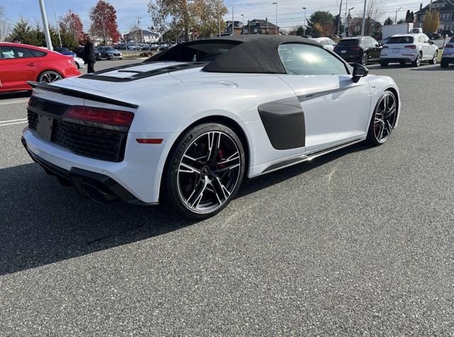 Photo of 2023 White Audi R8