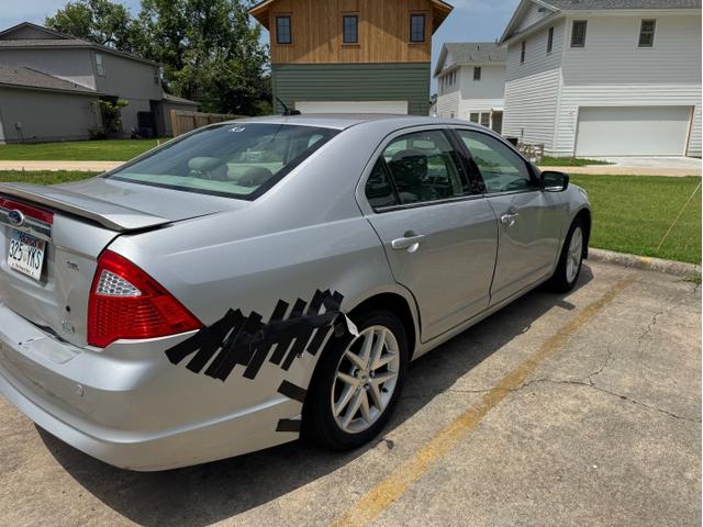 Photo of 2010 Gray Ford Fusion